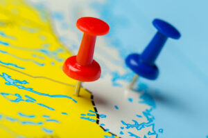 A map with two pushpins representing micro moves and short-distance relocation trends.