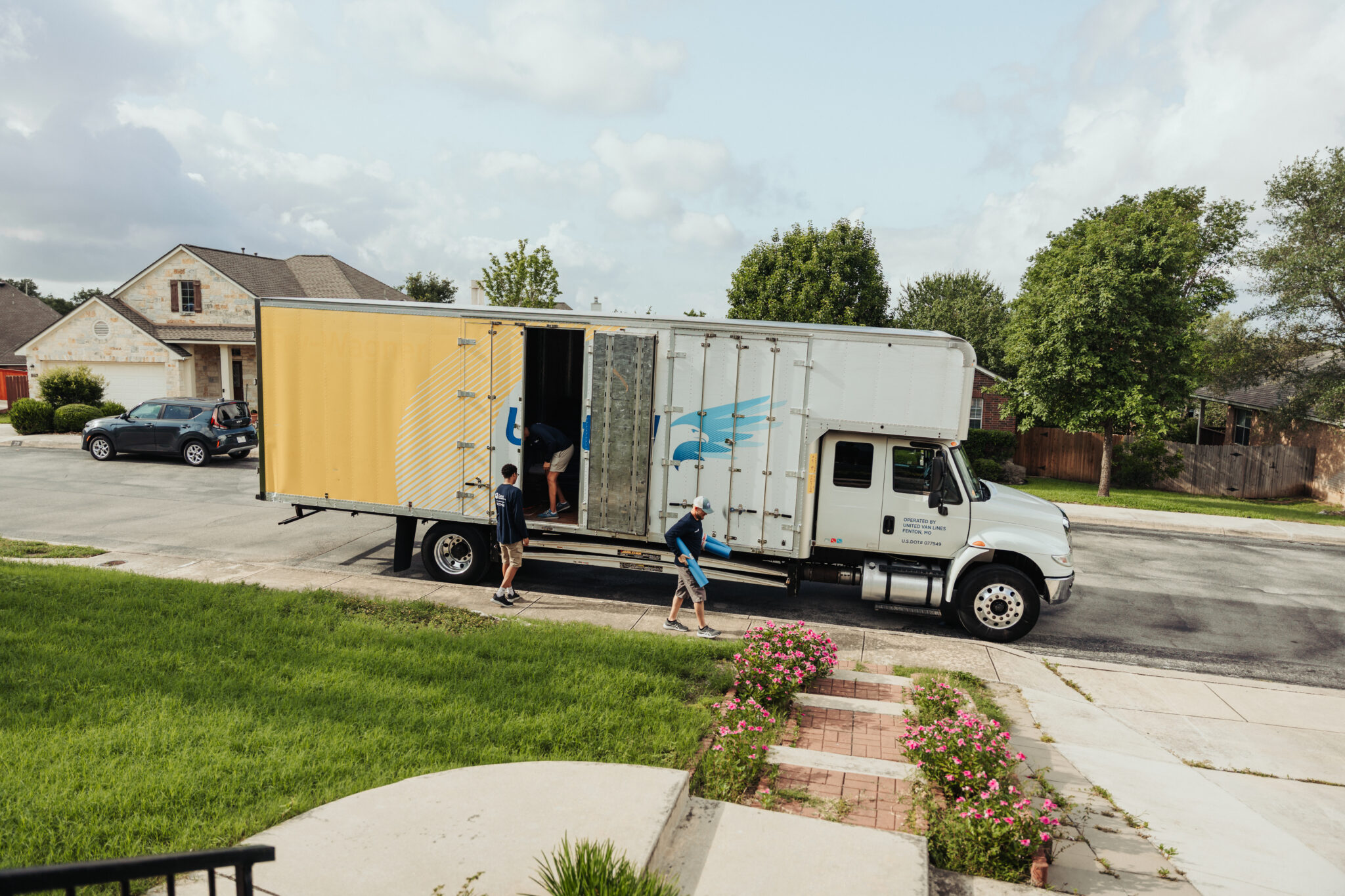Hiring San Antonio International Movers